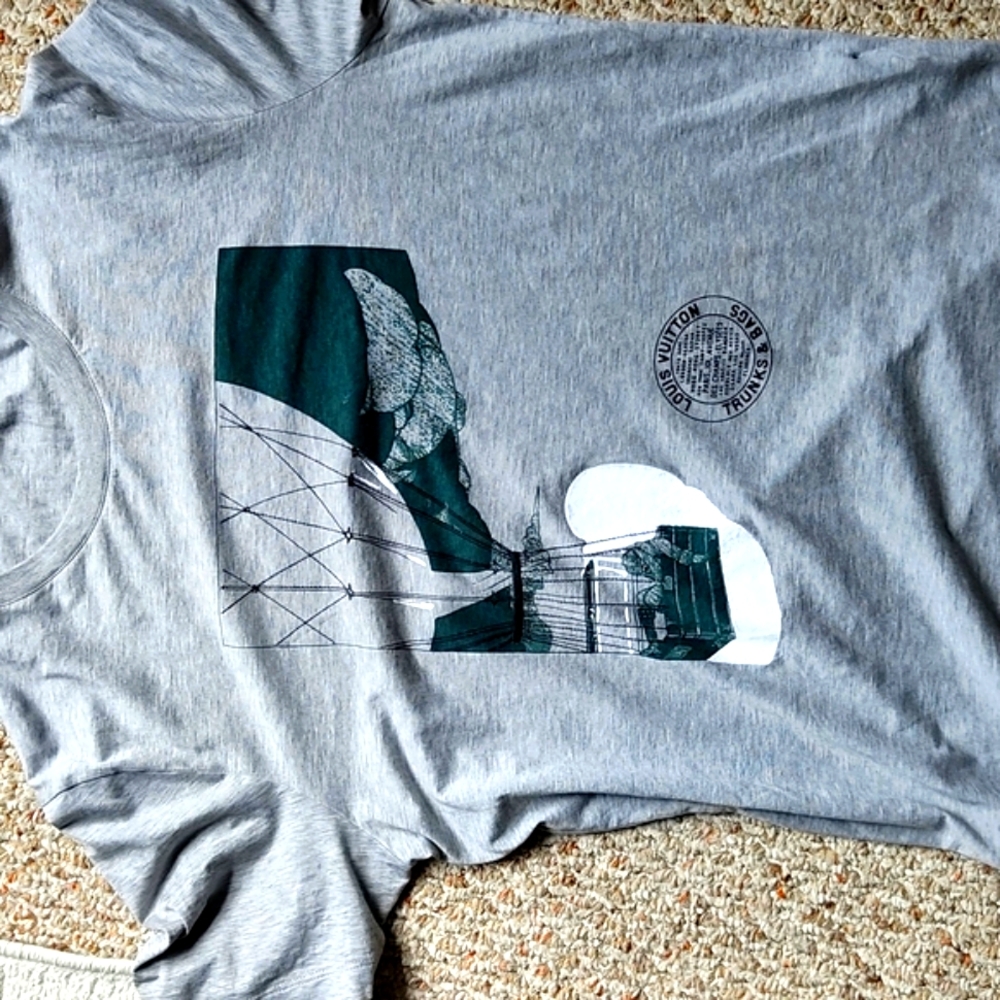 Original Louis Vuitton T-shirt authentic pre-owned